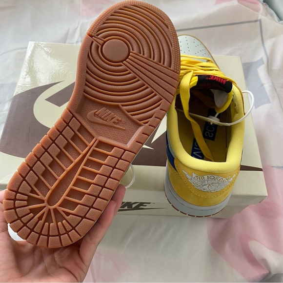 Travis Scott X Wmns Air Jordan 1 Retro Low Og Sp 'canary' - Picture 8 of 8